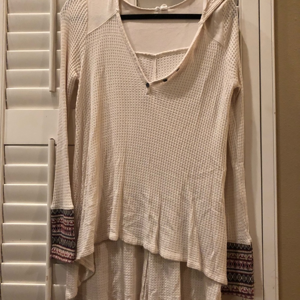 hooded long sleeve shirt